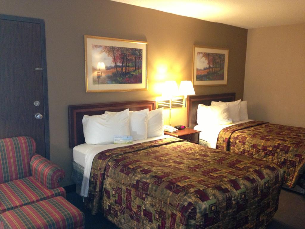 Executive Inn Of Mt Pleasant. Mount Pleasant Room photo